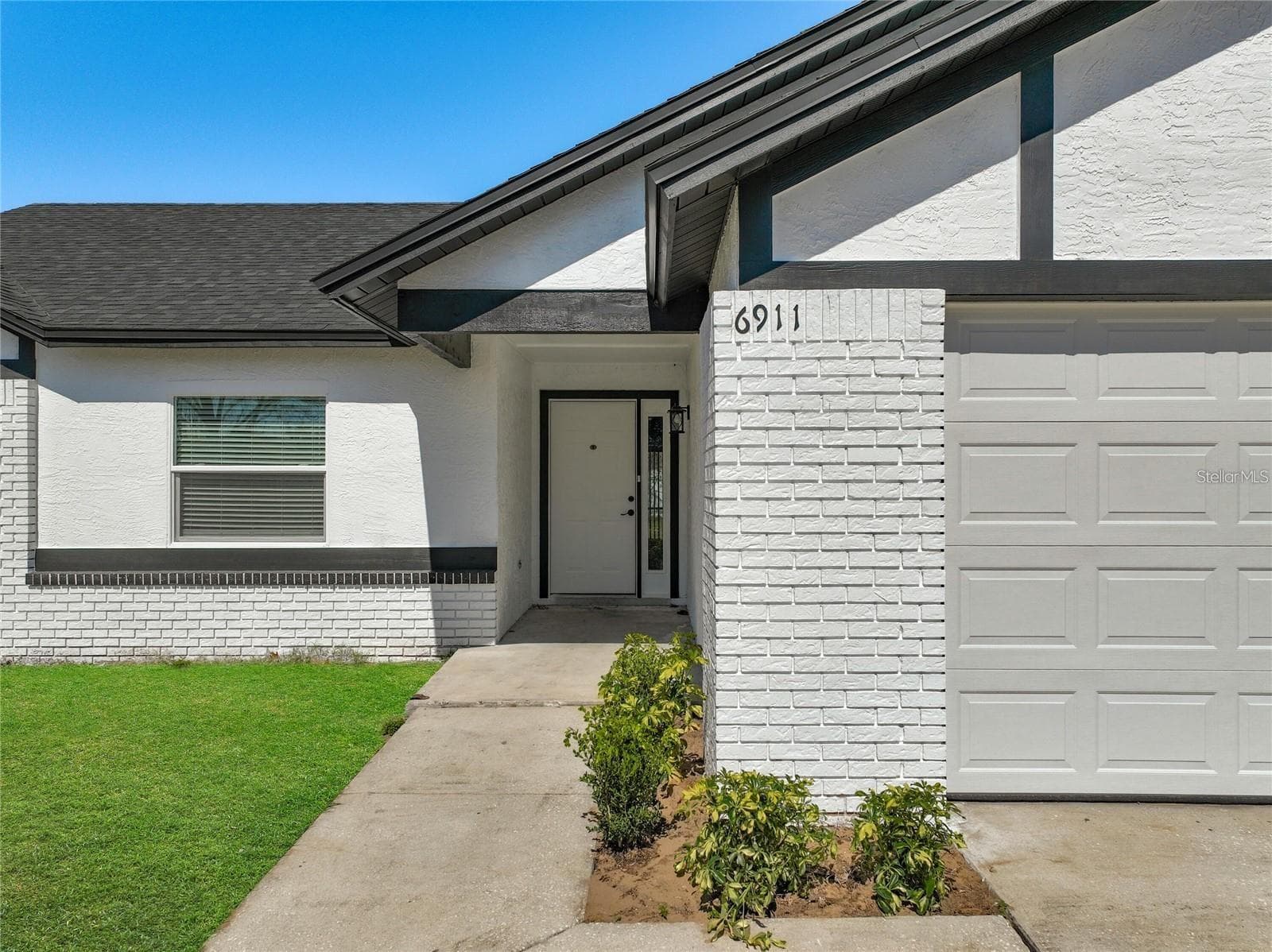 View of entrance. - 6911 CRESCENT RIDGE RD, ORLANDO