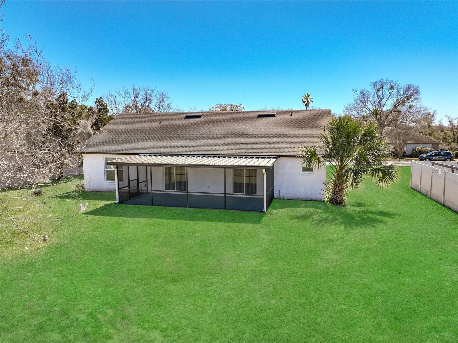 View of entire backyard. - 6911 CRESCENT RIDGE RD, ORLANDO