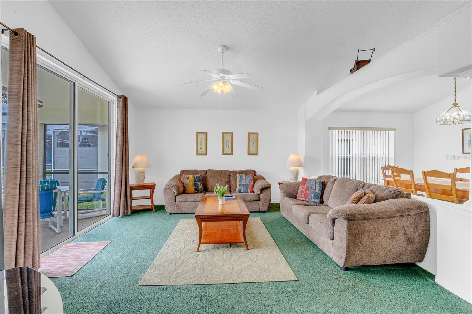 Single Family Residence at 4650 EAGLE PEAK DR, KISSIMMEE, photo 6 of 38