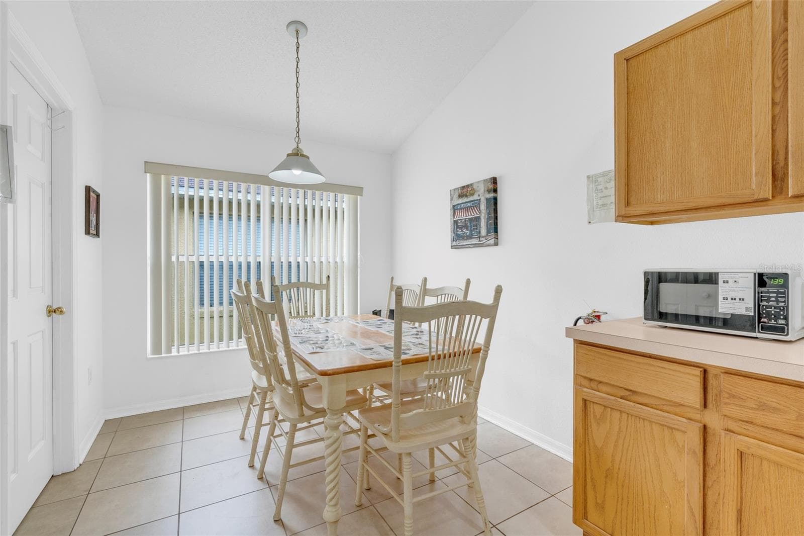 Single Family Residence at 4650 EAGLE PEAK DR, KISSIMMEE, photo 10 of 38
