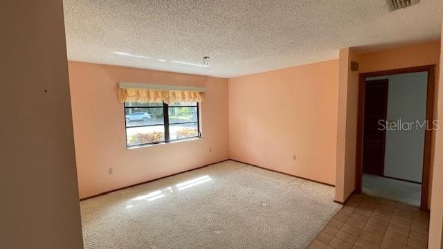 Single Family Residence at 505 VILLAGE OAK DR, TARPON SPRINGS, photo 3 of 11