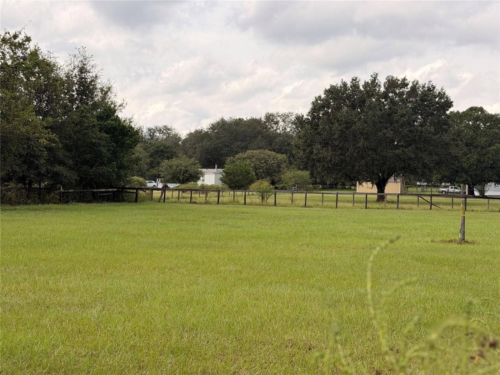 Fenced paddock at rear of property - 1933 SE 155TH ST, SUMMERFIELD