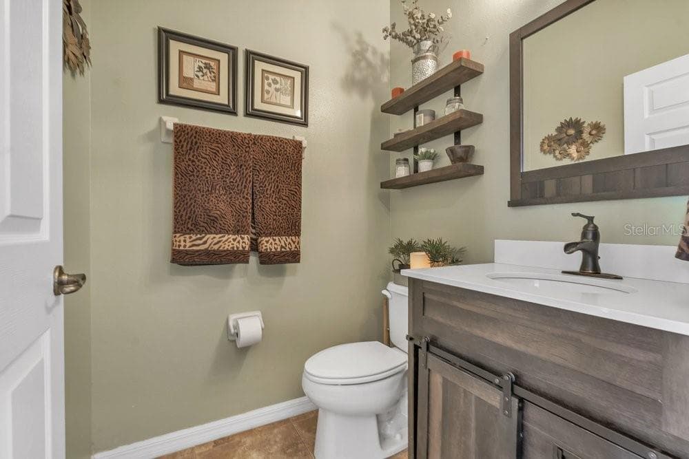 Single Family Residence at 8840 ABBEY LEAF LN, ORLANDO, photo 11 of 63