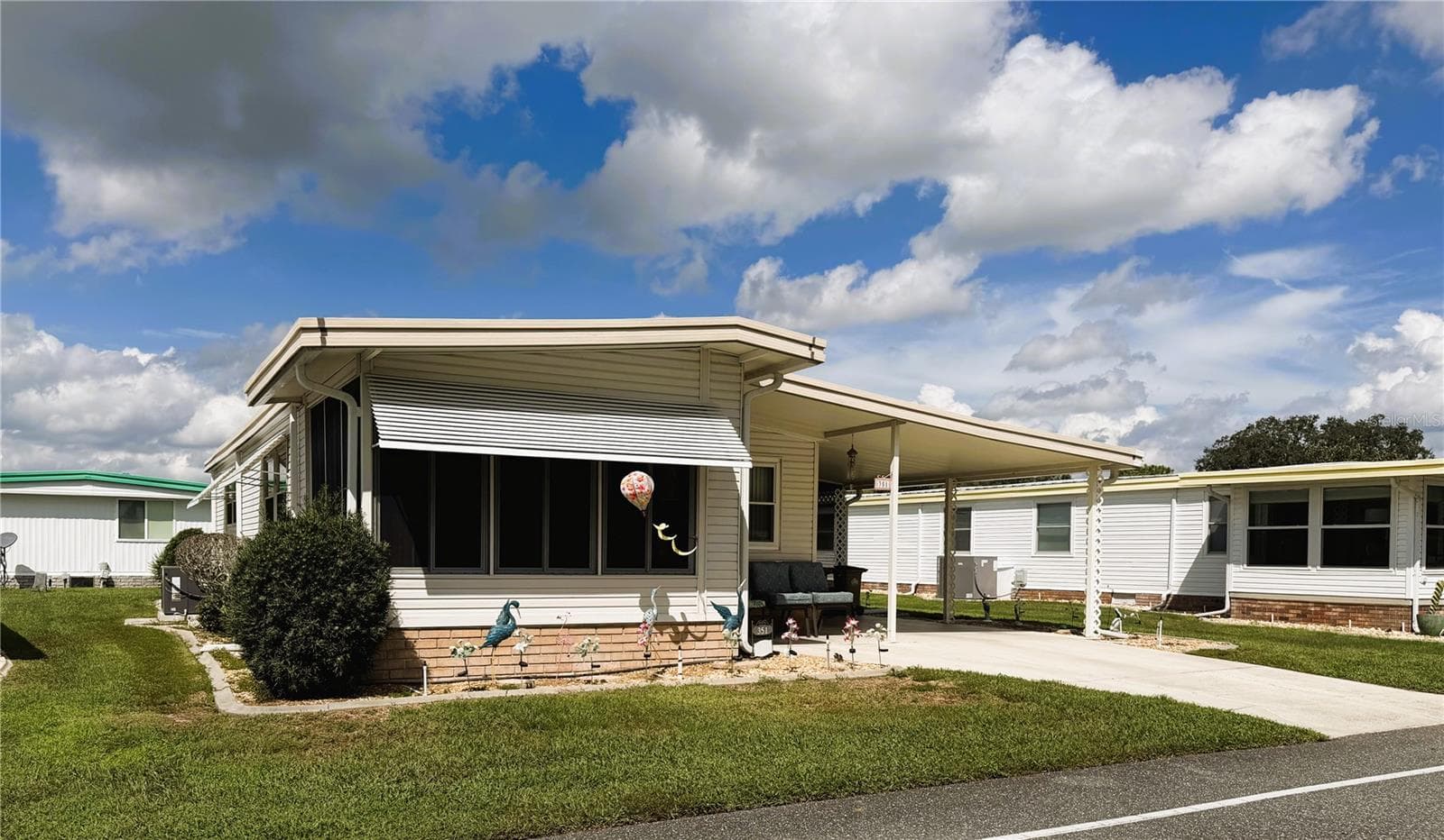Mobile Home at 351 HAWTHORNE BLVD, LEESBURG, photo 3 of 35