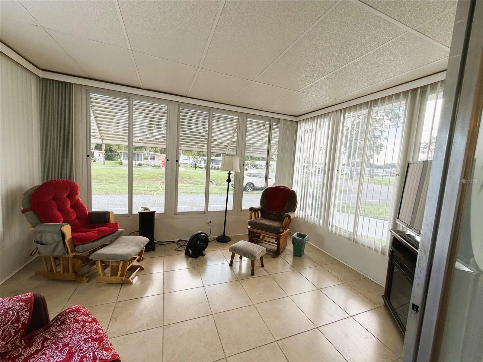 Mobile Home at 351 HAWTHORNE BLVD, LEESBURG, photo 17 of 35