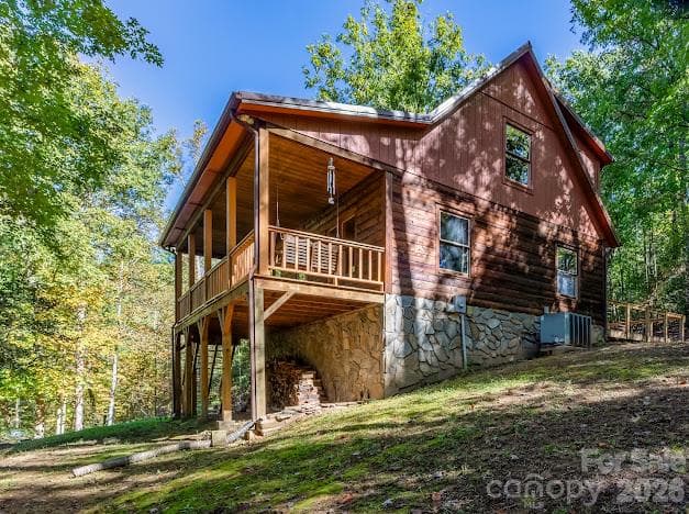 Single Family Residence at 1454 Ohennesy Lane, Lenoir, photo 2 of 46