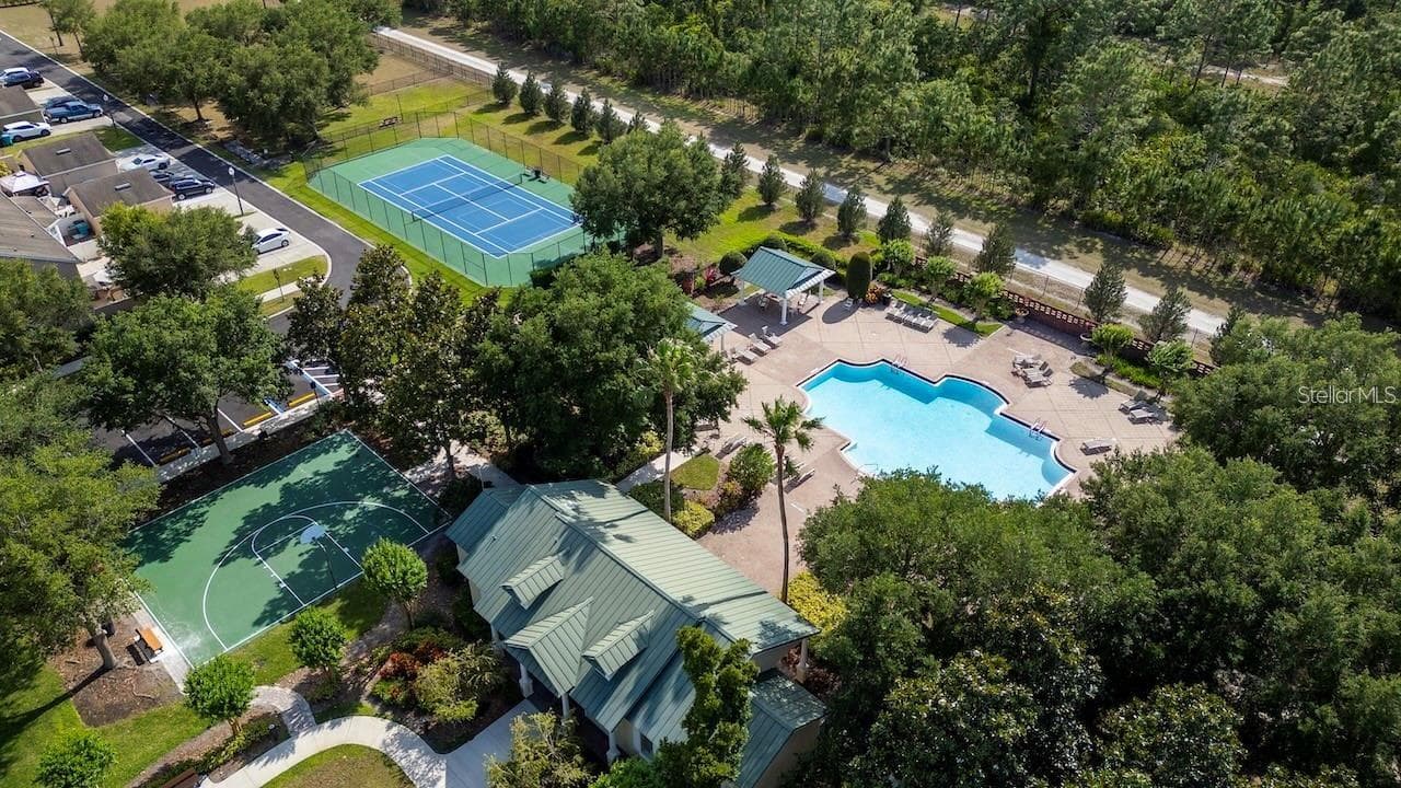 Single Family Residence at 8840 ABBEY LEAF LN, ORLANDO, photo 49 of 63