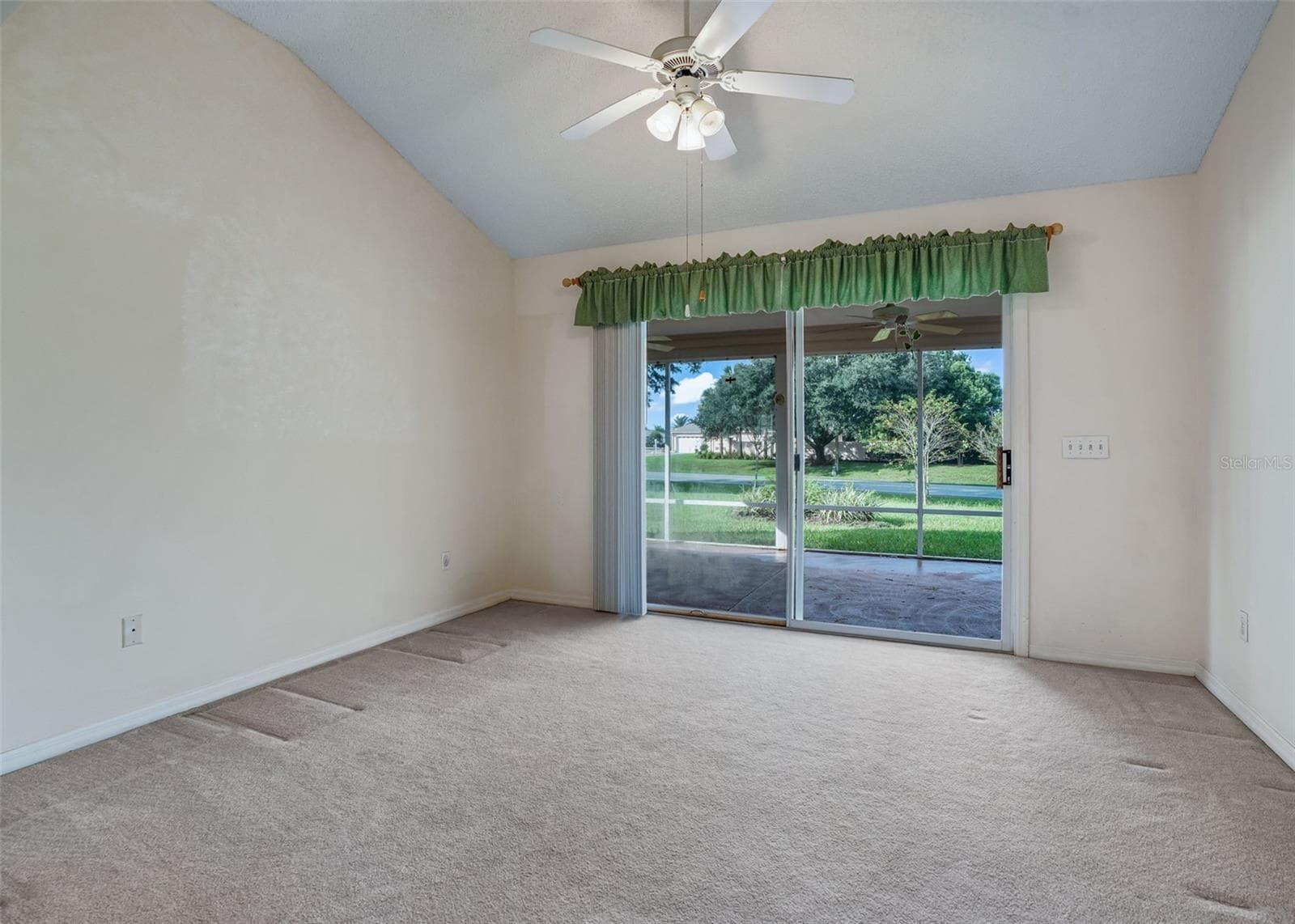 Den - 930 RAMOS DR, THE VILLAGES