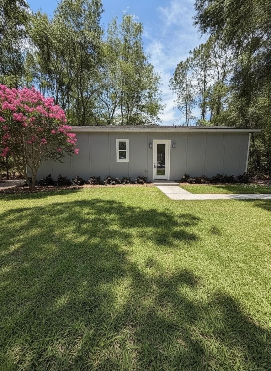 Single Family Residence at 225 GARDENIA AVE, GEORGETOWN, photo 5 of 20