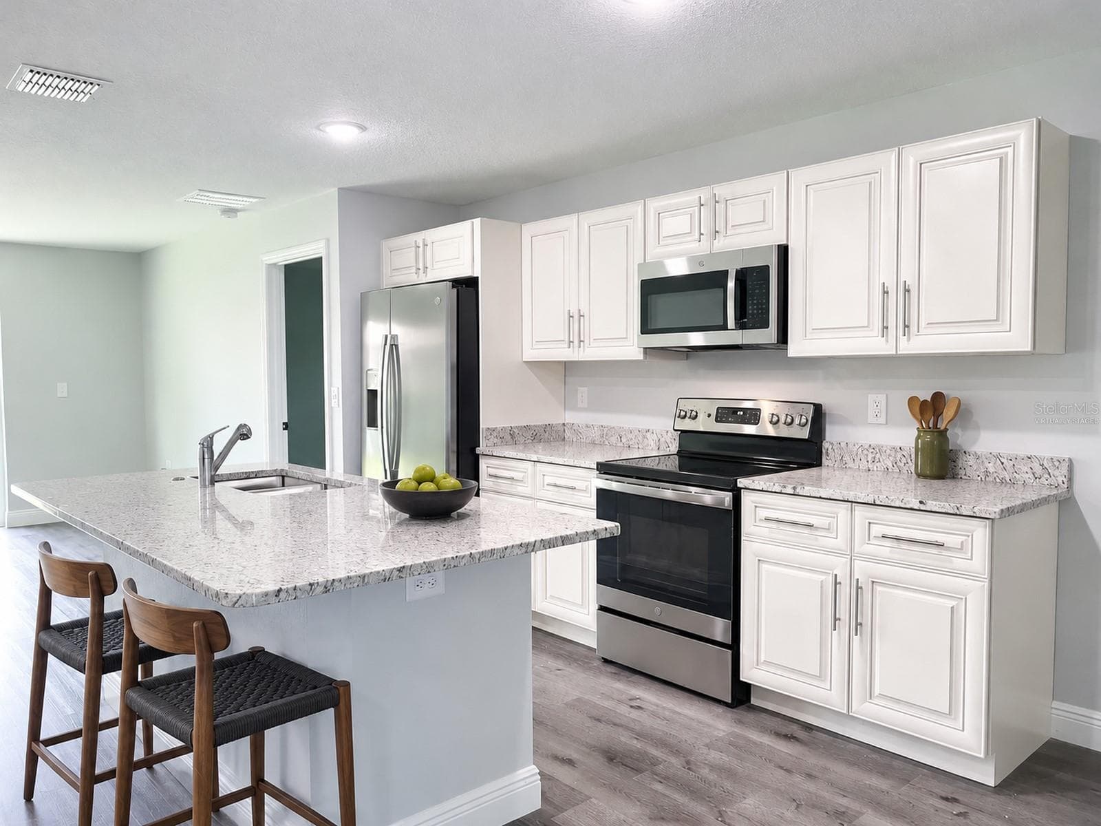 Virtually staged - 1630 11TH AVE, DELAND