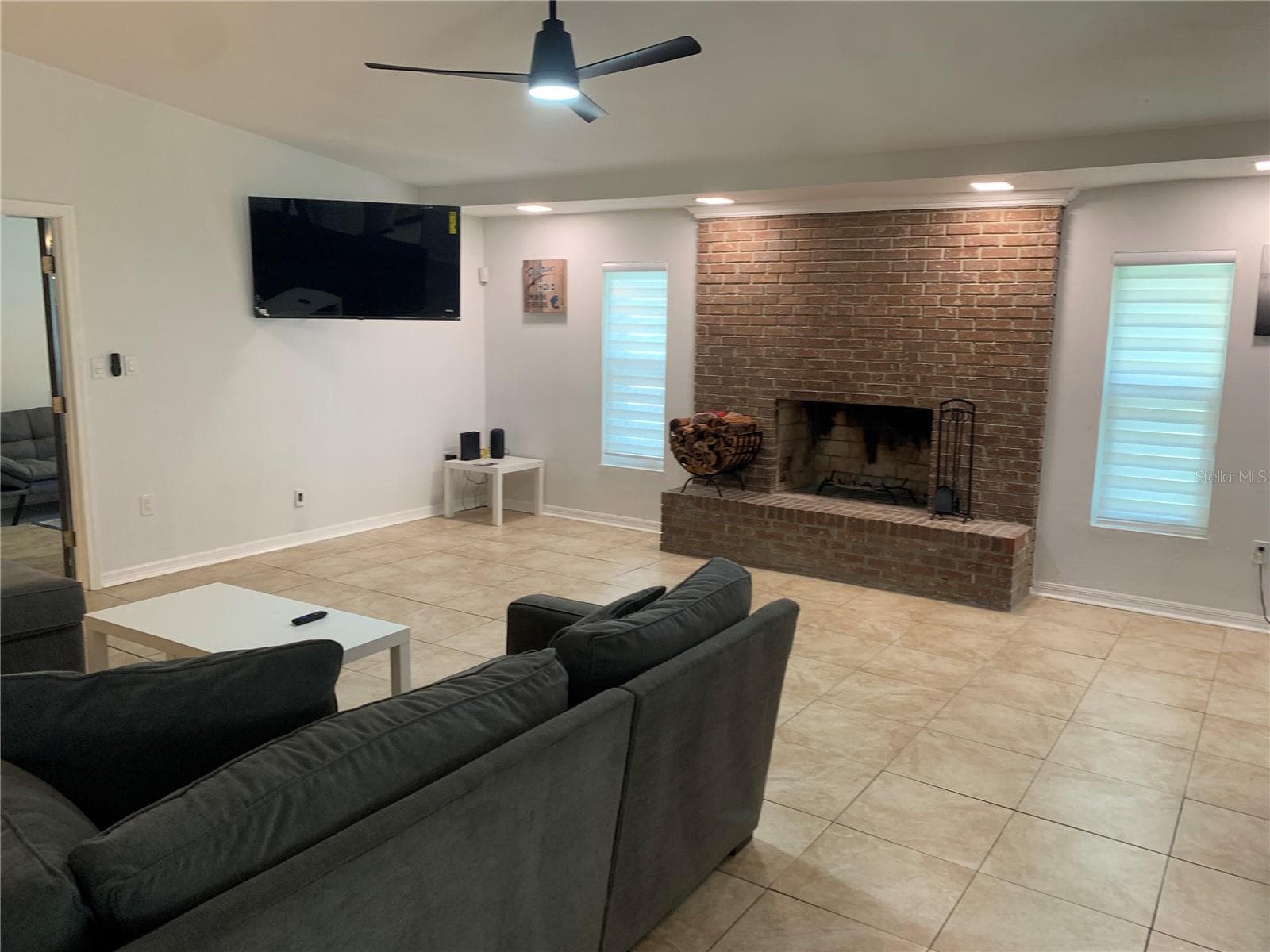Family Room - 6281 HALABRIN RD, HAINES CITY