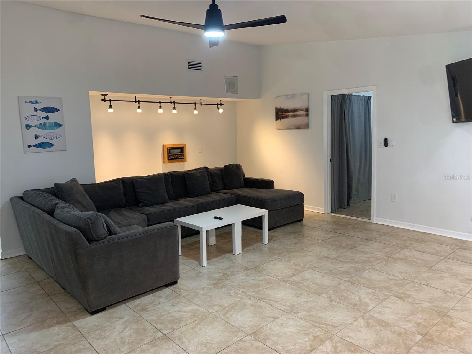 Family Room - 6281 HALABRIN RD, HAINES CITY