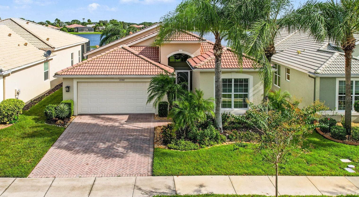 15910 GOLDEN LAKES DR