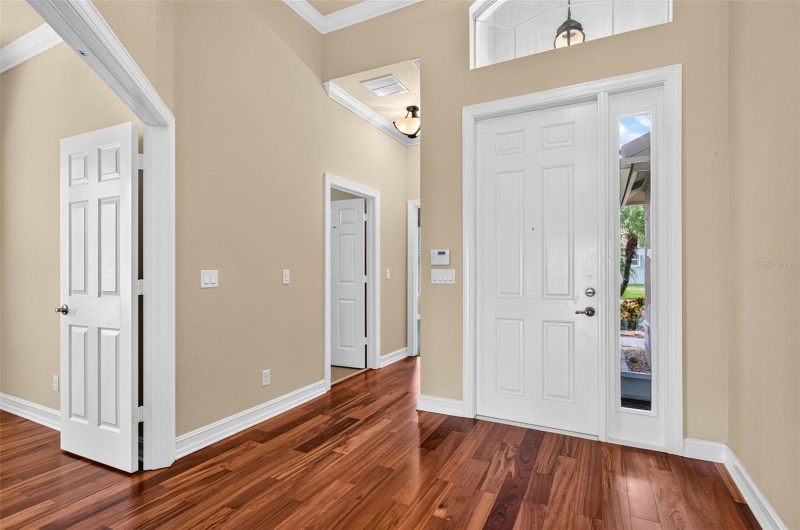 Single Family Residence at 15910 GOLDEN LAKES DR, WIMAUMA, photo 5 of 60