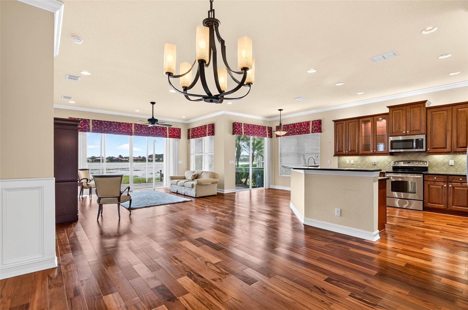 Single Family Residence at 15910 GOLDEN LAKES DR, WIMAUMA, photo 7 of 60