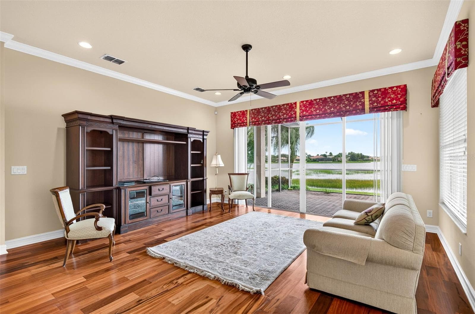 Single Family Residence at 15910 GOLDEN LAKES DR, WIMAUMA, photo 11 of 60