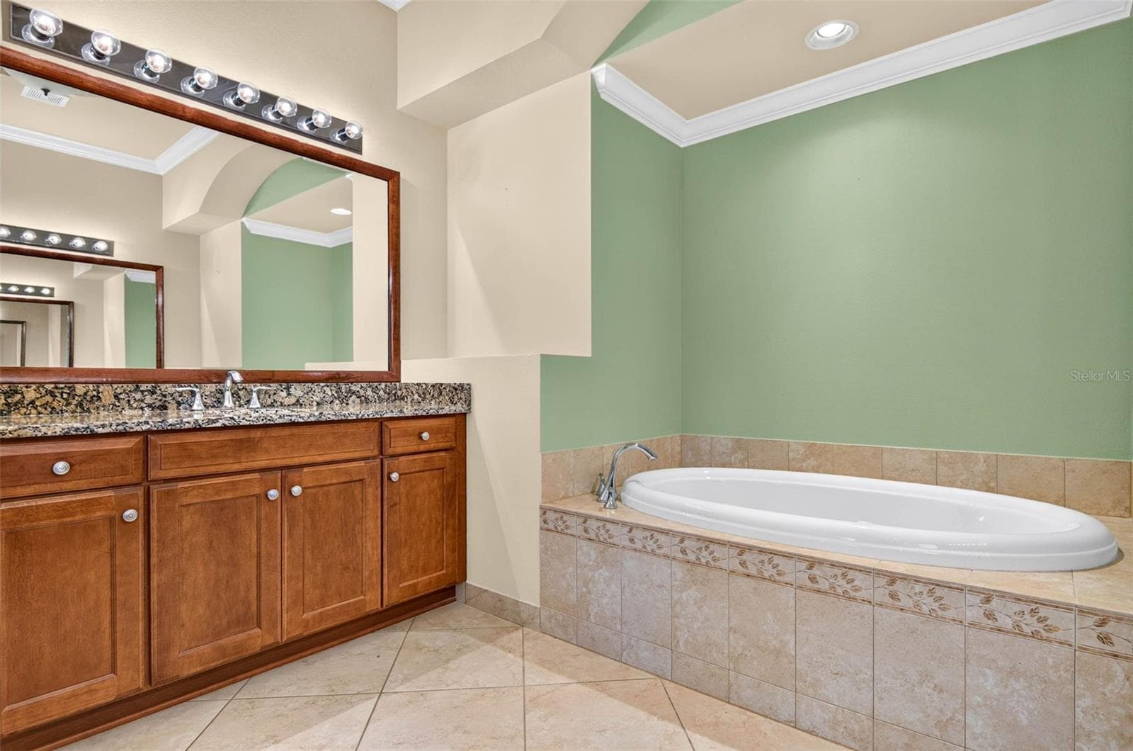 Single Family Residence at 15910 GOLDEN LAKES DR, WIMAUMA, photo 29 of 60