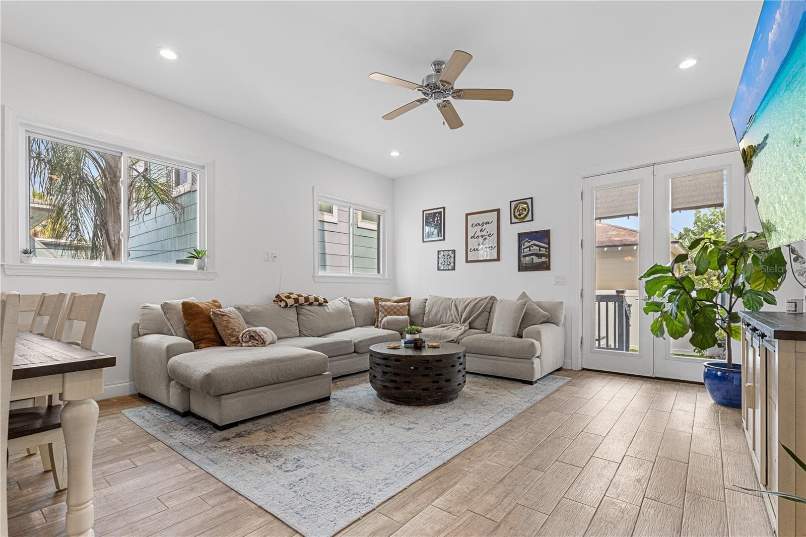Townhouse at 2113 W CASS ST #1, TAMPA, photo 4 of 40
