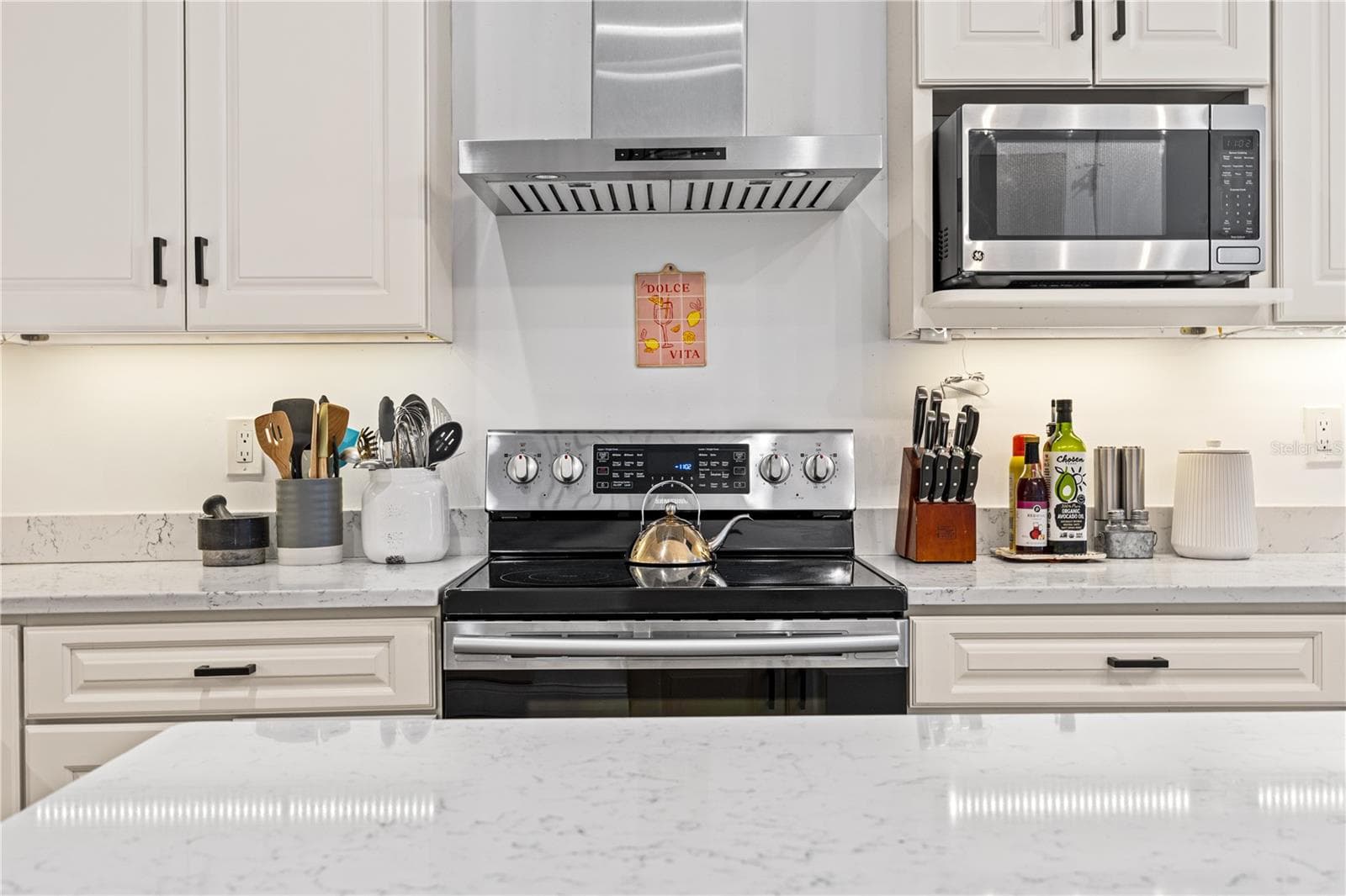 Townhouse at 2113 W CASS ST #1, TAMPA, photo 15 of 40