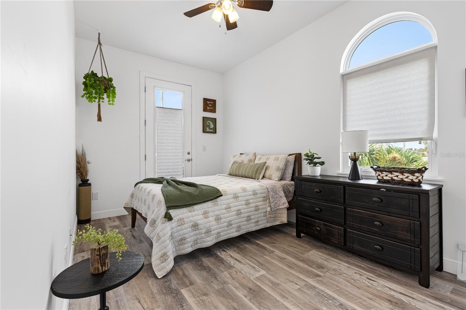 Townhouse at 2113 W CASS ST #1, TAMPA, photo 24 of 40