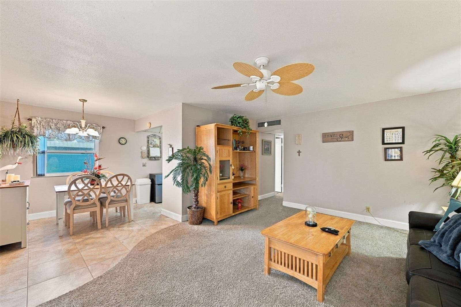 Family Room/Dining Room - 1802 BEDFORD LN #9, SUN CITY CENTER