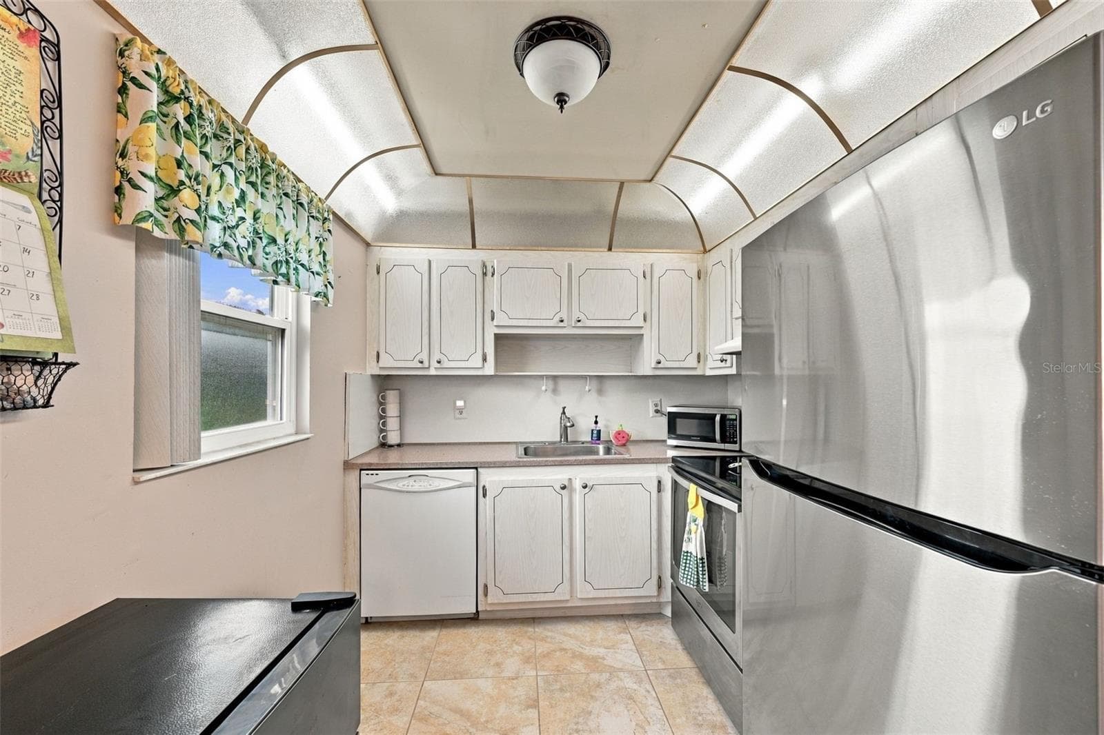 Kitchen - 1802 BEDFORD LN #9, SUN CITY CENTER