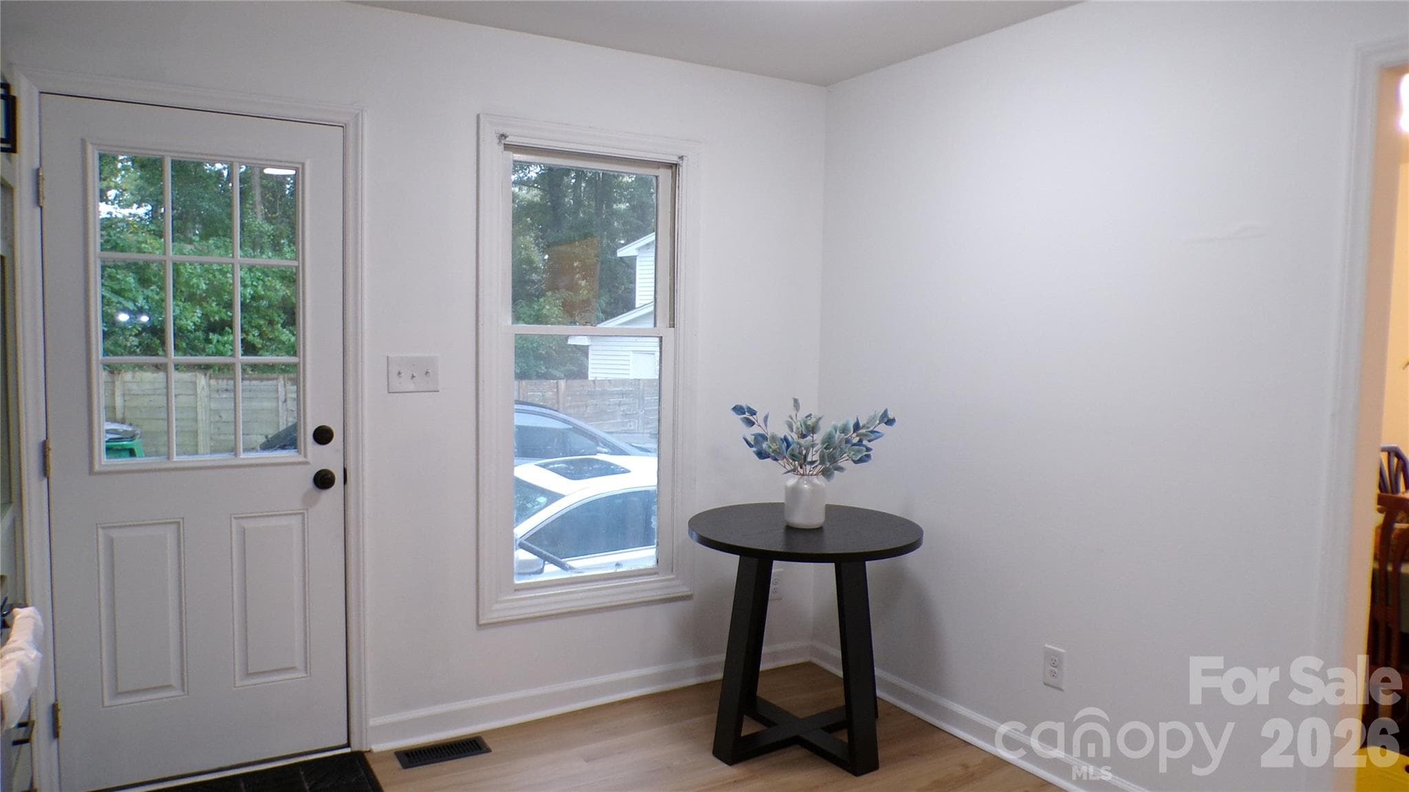 Single Family Residence at 5504 Ilford Street, Charlotte, photo 14 of 31