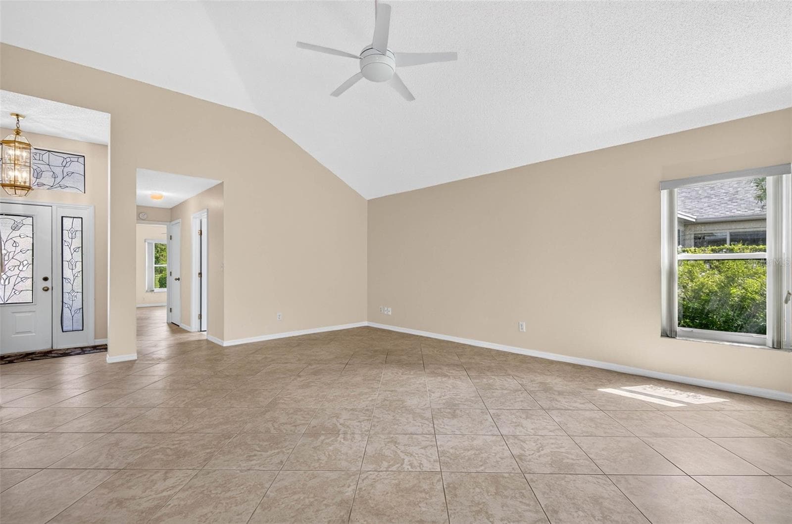 Single Family Residence at 1704 TREMONT CT, SUN CITY CENTER, photo 9 of 55