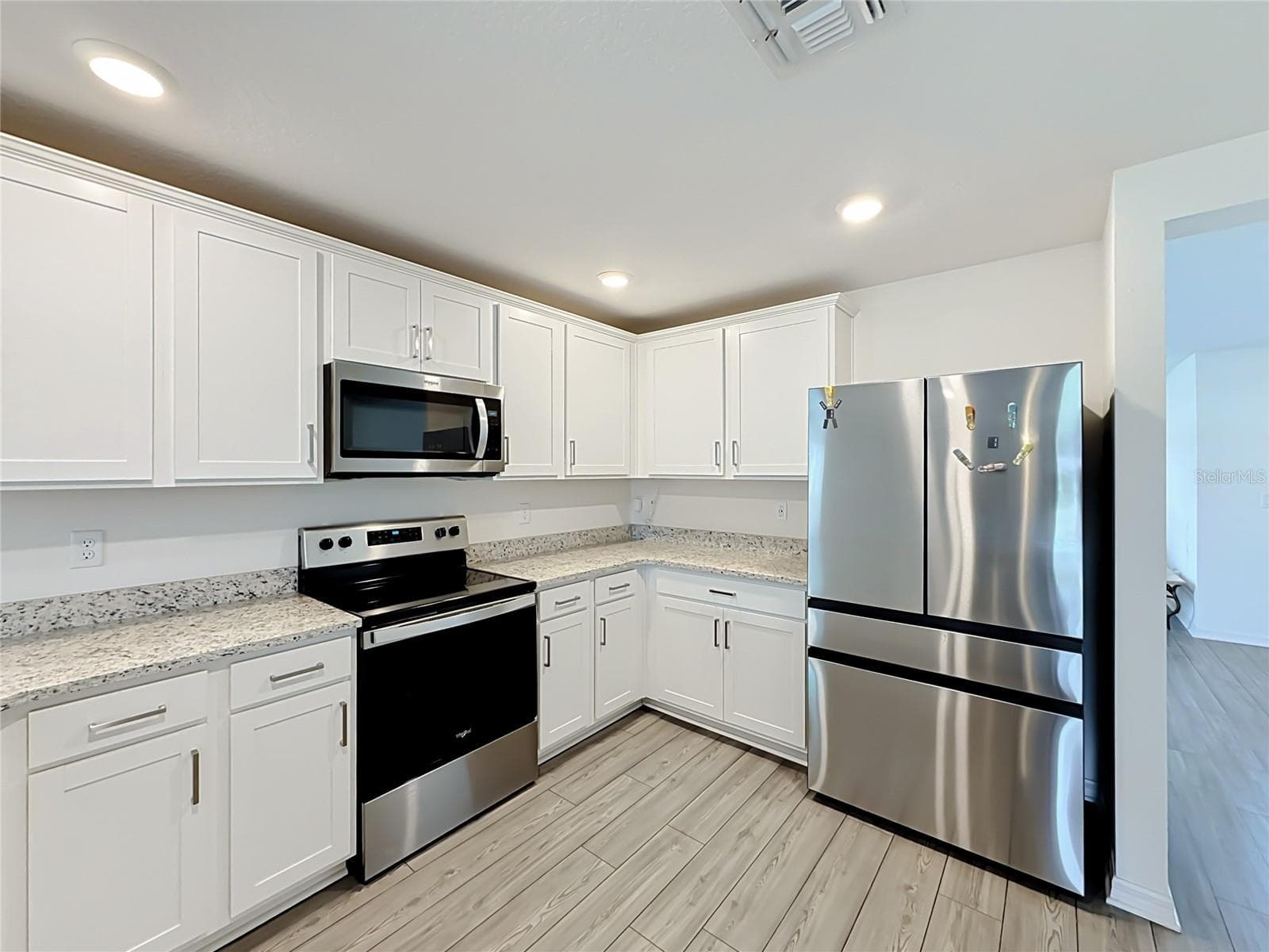 Single Family Residence at 12951 DEL LAGO DR, ASTATULA, photo 6 of 57