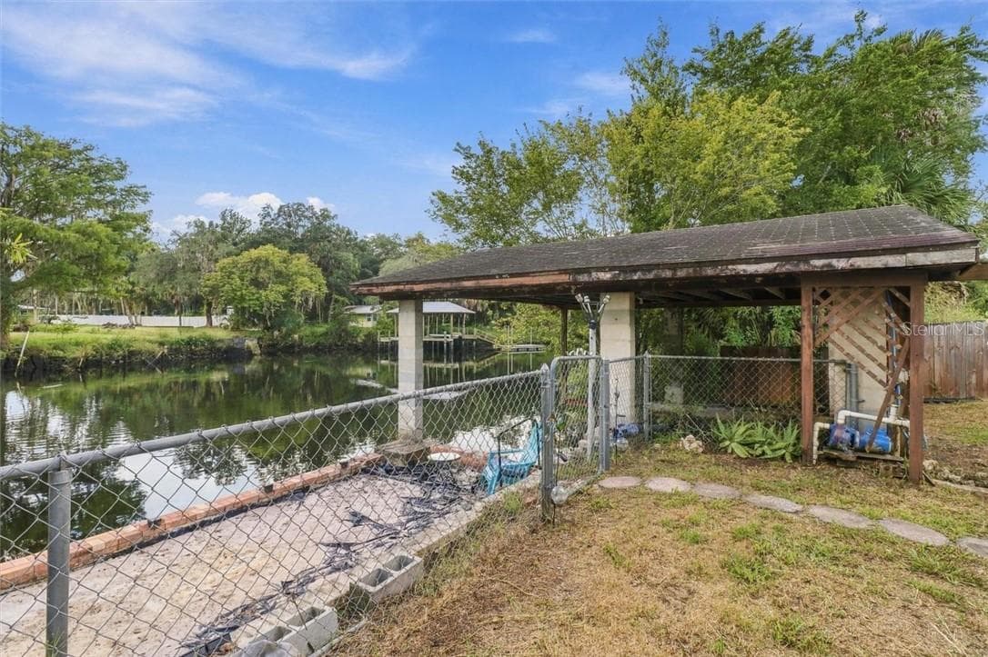 Single Family Residence at 360 S Inglis AVE, INGLIS FL 34449, photo 15 of 52