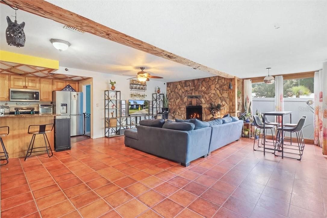 Single Family Residence at 360 S Inglis AVE, INGLIS FL 34449, photo 23 of 52