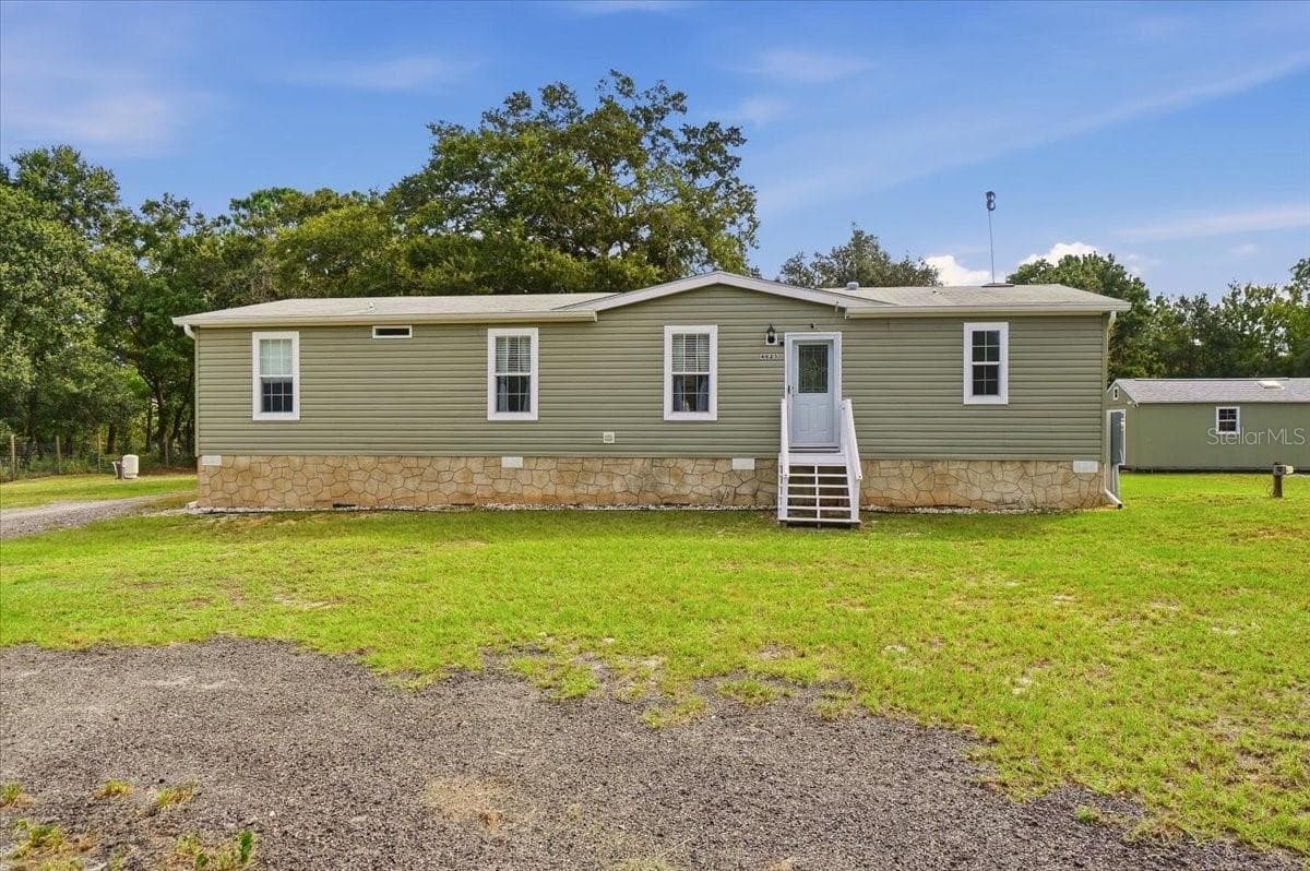 Manufactured Home at 4025 COTTAGE HILL ST, LAKE WALES, photo 2 of 62