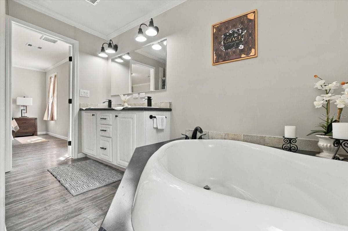 Manufactured Home at 4025 COTTAGE HILL ST, LAKE WALES, photo 38 of 62