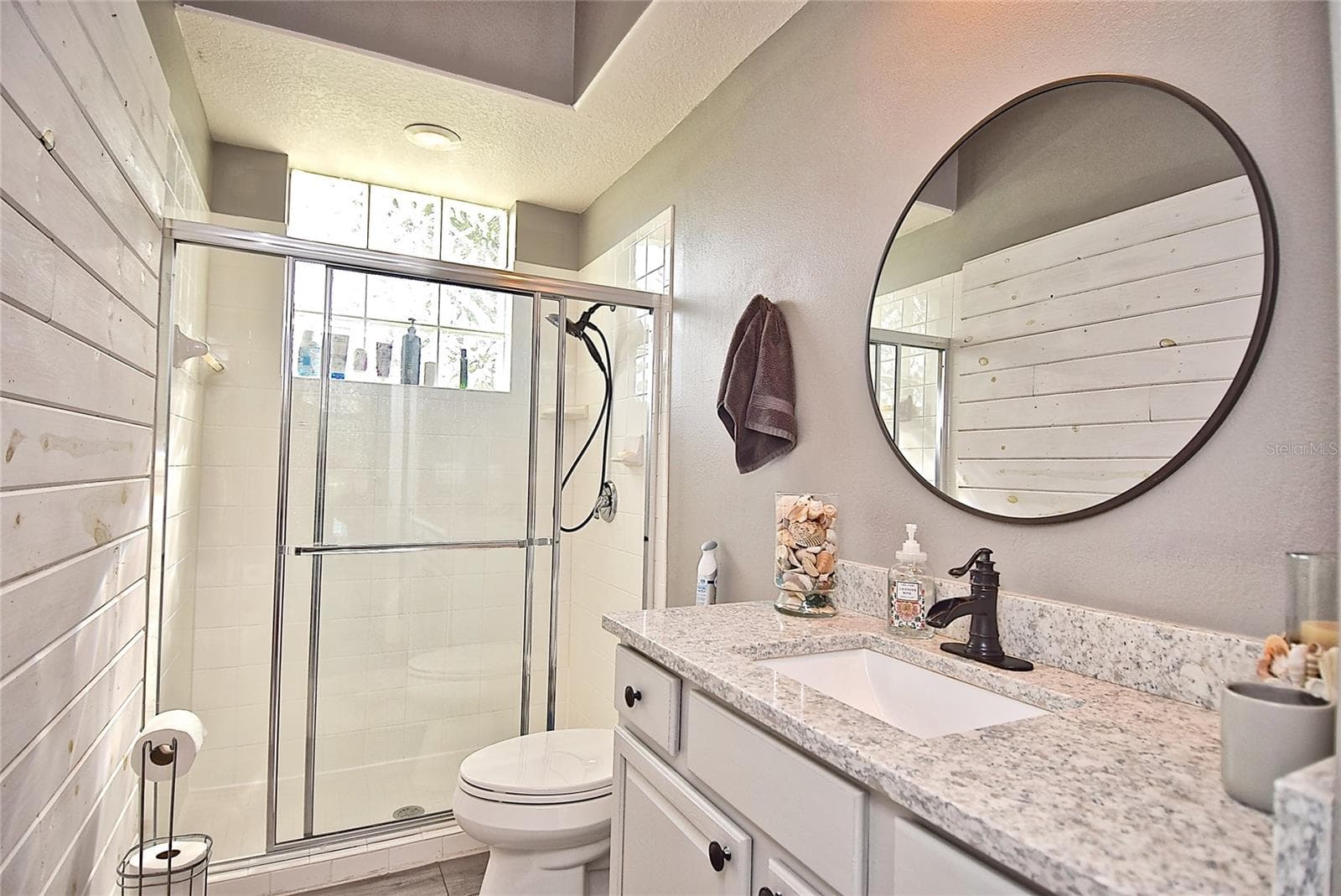 Bathroom with shower - 8309 MISTY LAKE CIR, SARASOTA