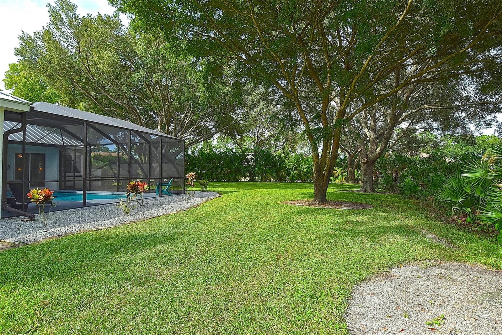 Backyard - 8309 MISTY LAKE CIR, SARASOTA