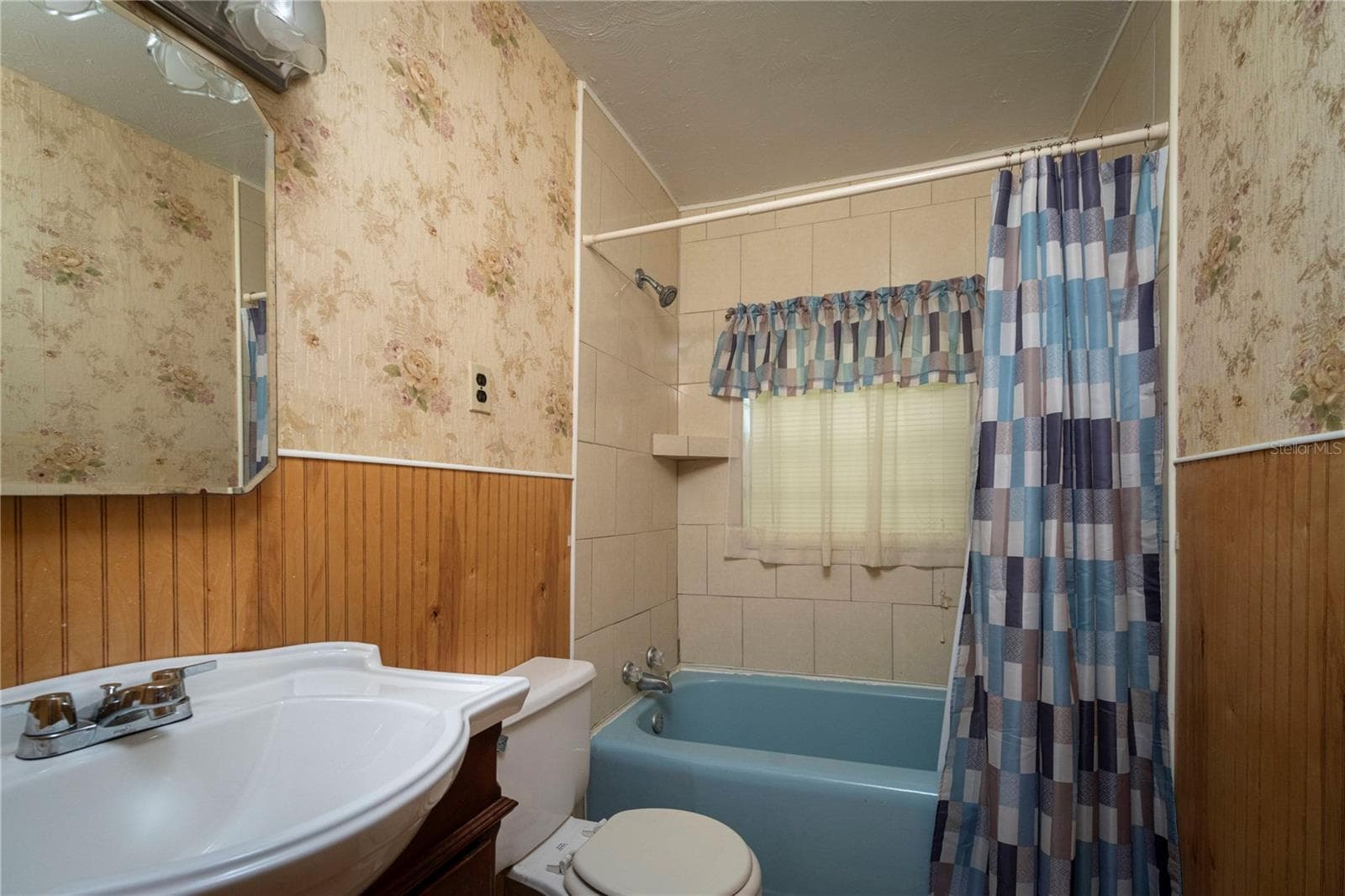 Bathroom 2 - 3514 S 74TH ST, TAMPA