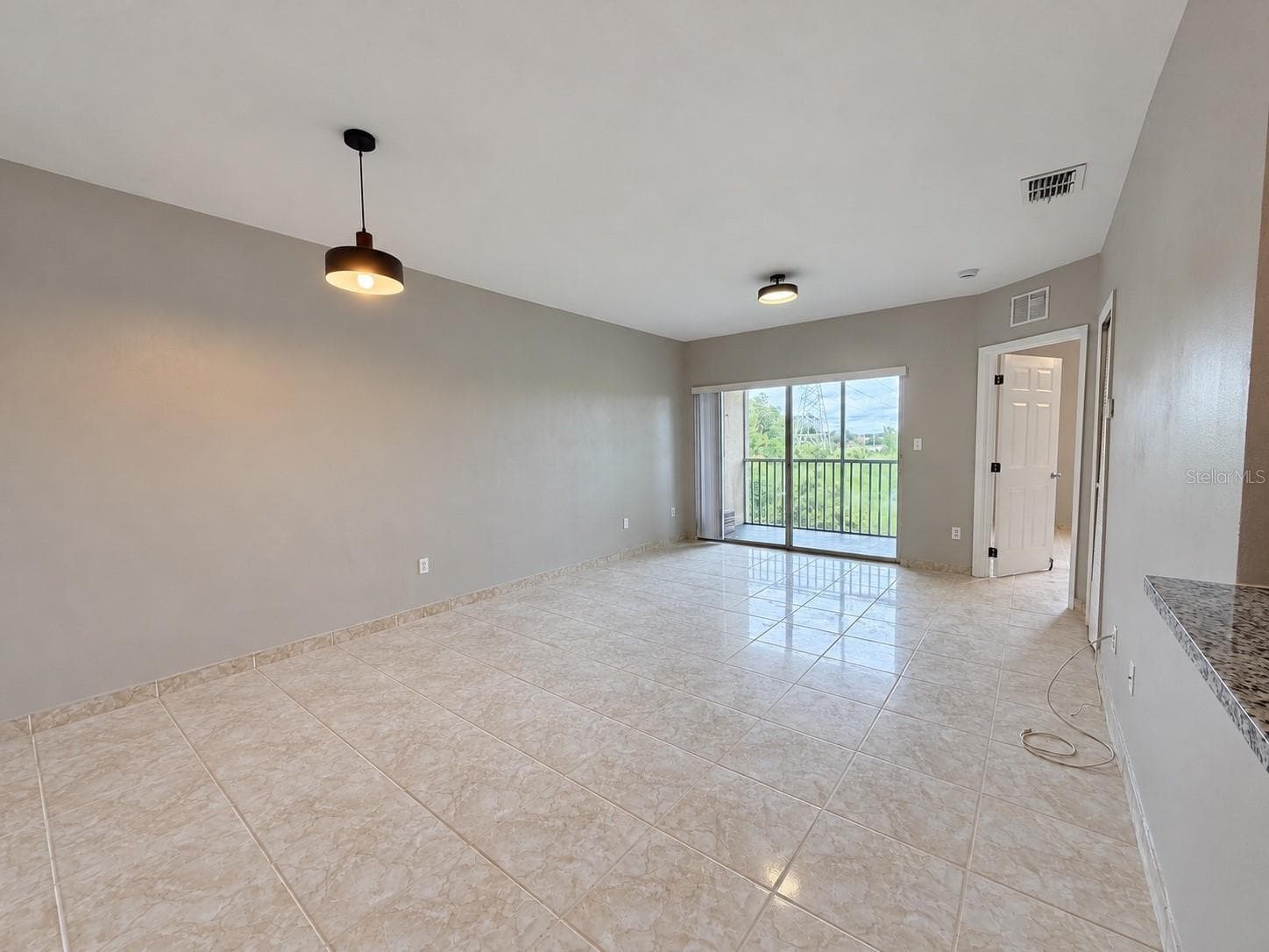 Condominium at 522 VILLA DEL SOL CIR #203, ORLANDO, photo 5 of 19