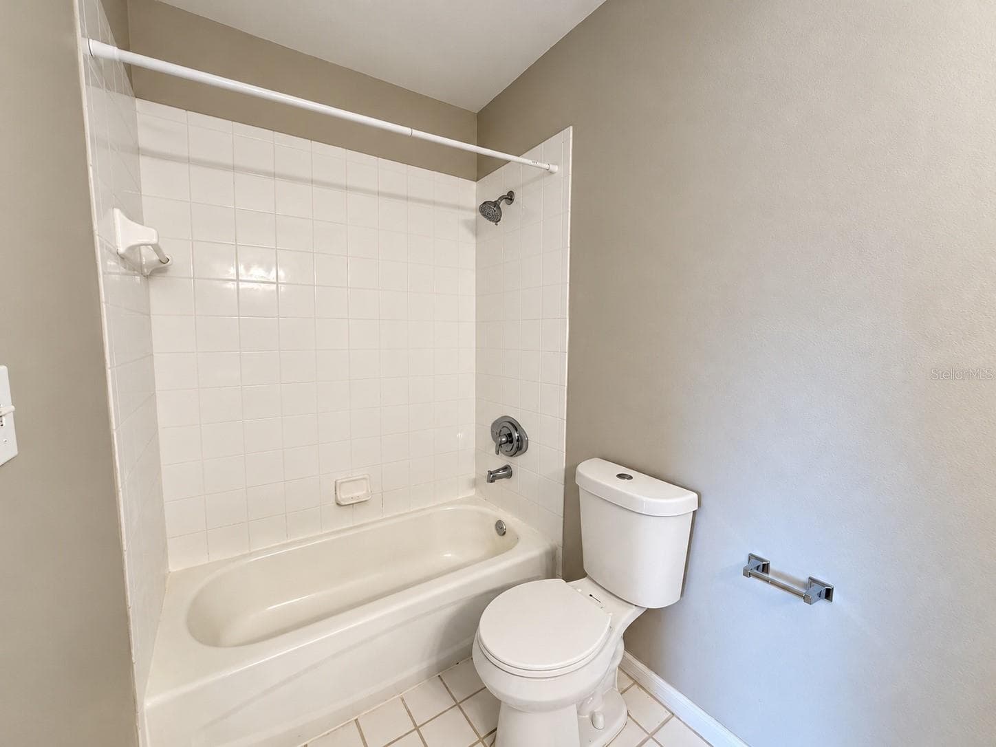 Condominium at 522 VILLA DEL SOL CIR #203, ORLANDO, photo 11 of 19