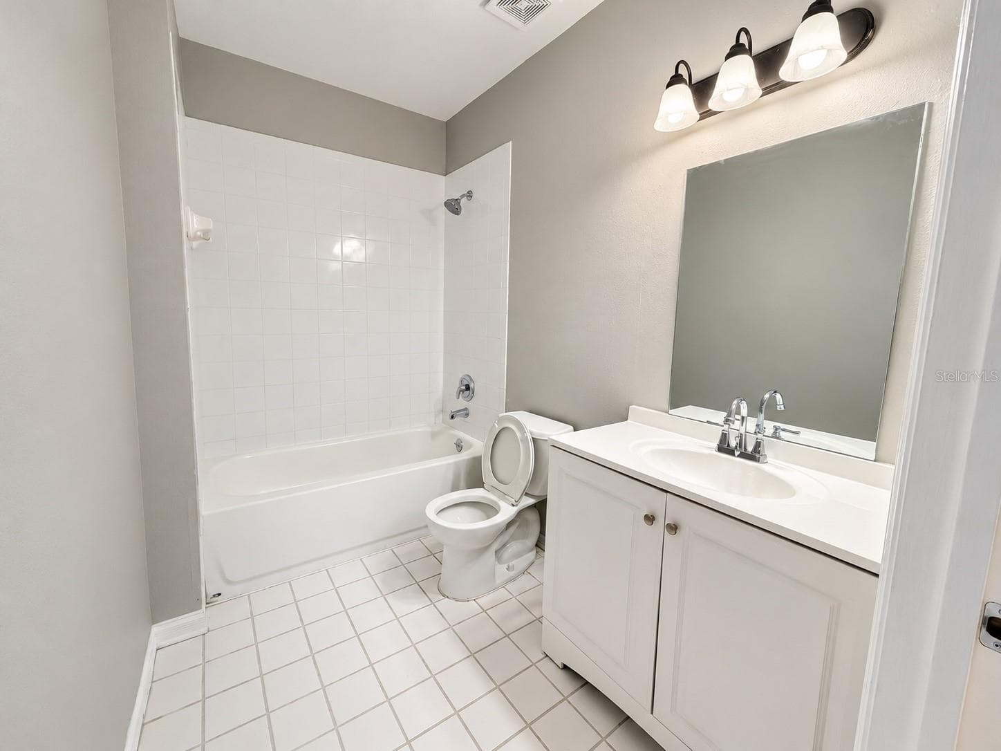 Condominium at 522 VILLA DEL SOL CIR #203, ORLANDO, photo 15 of 19