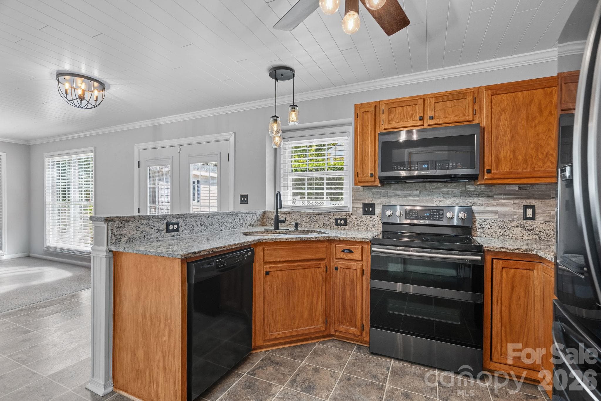 Single Family Residence at 8004 Rachel Court, Waxhaw, photo 5 of 44