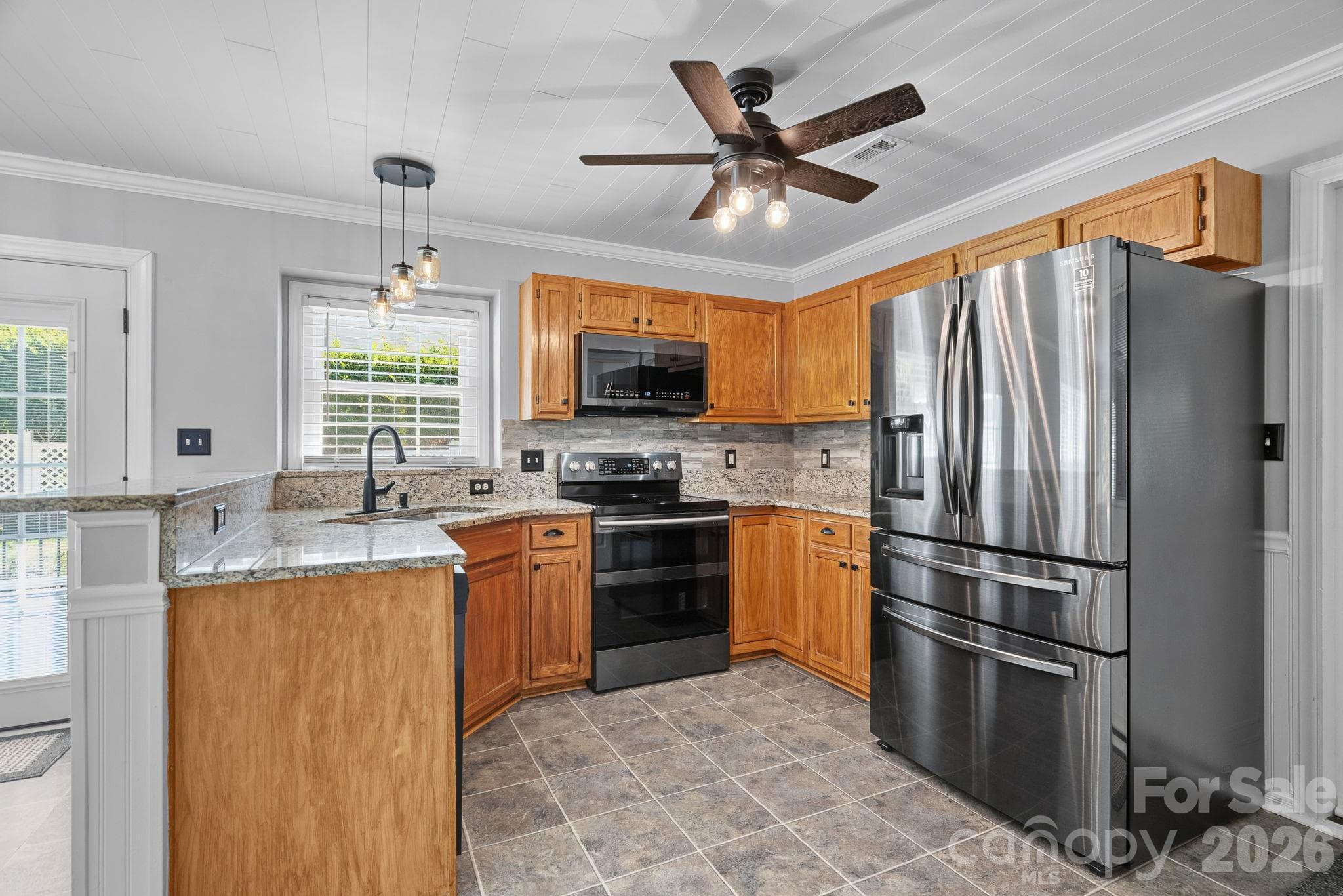 Single Family Residence at 8004 Rachel Court, Waxhaw, photo 6 of 44