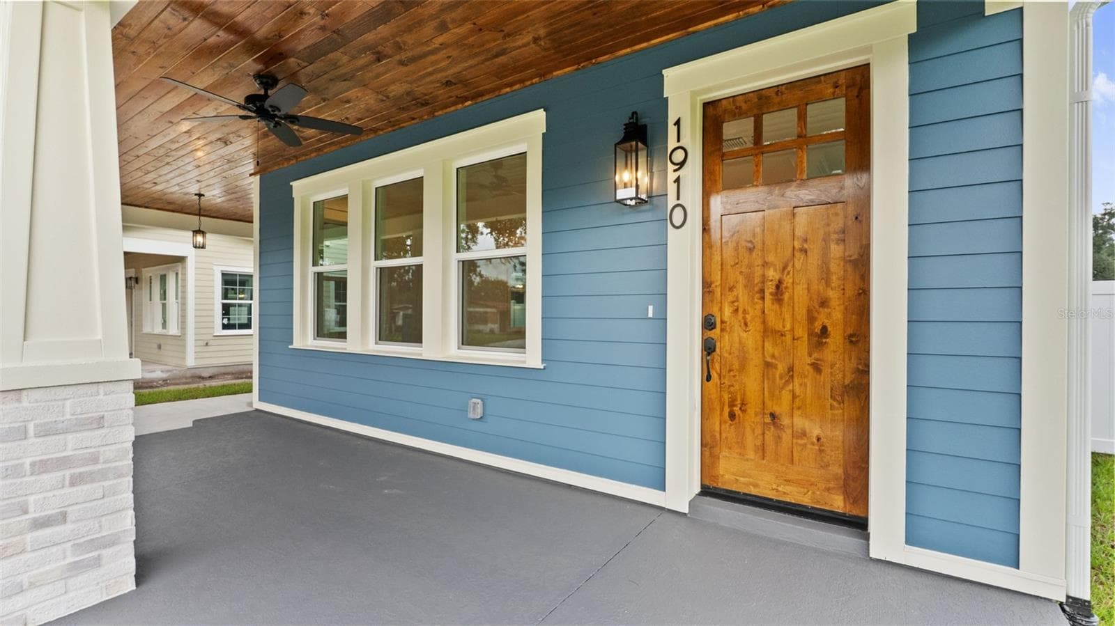 Single Family Residence at 1910 E GENESEE ST, TAMPA, photo 10 of 61