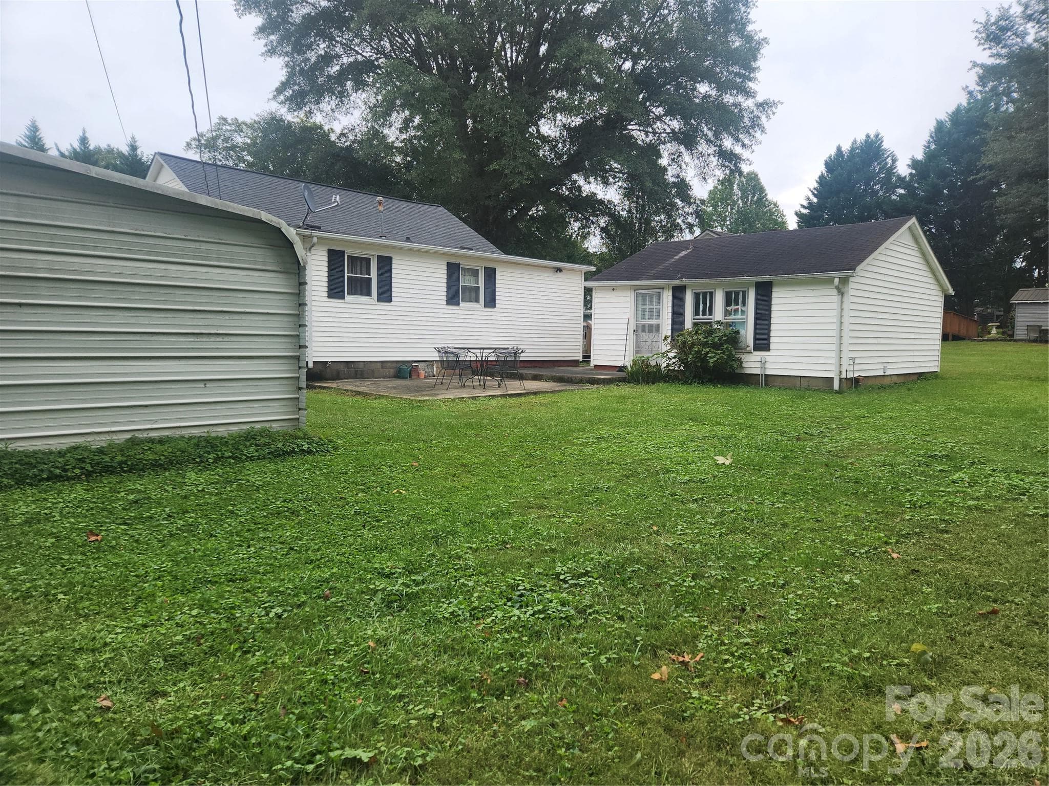 Back Yard - 1327 21st Street Street NE, Hickory