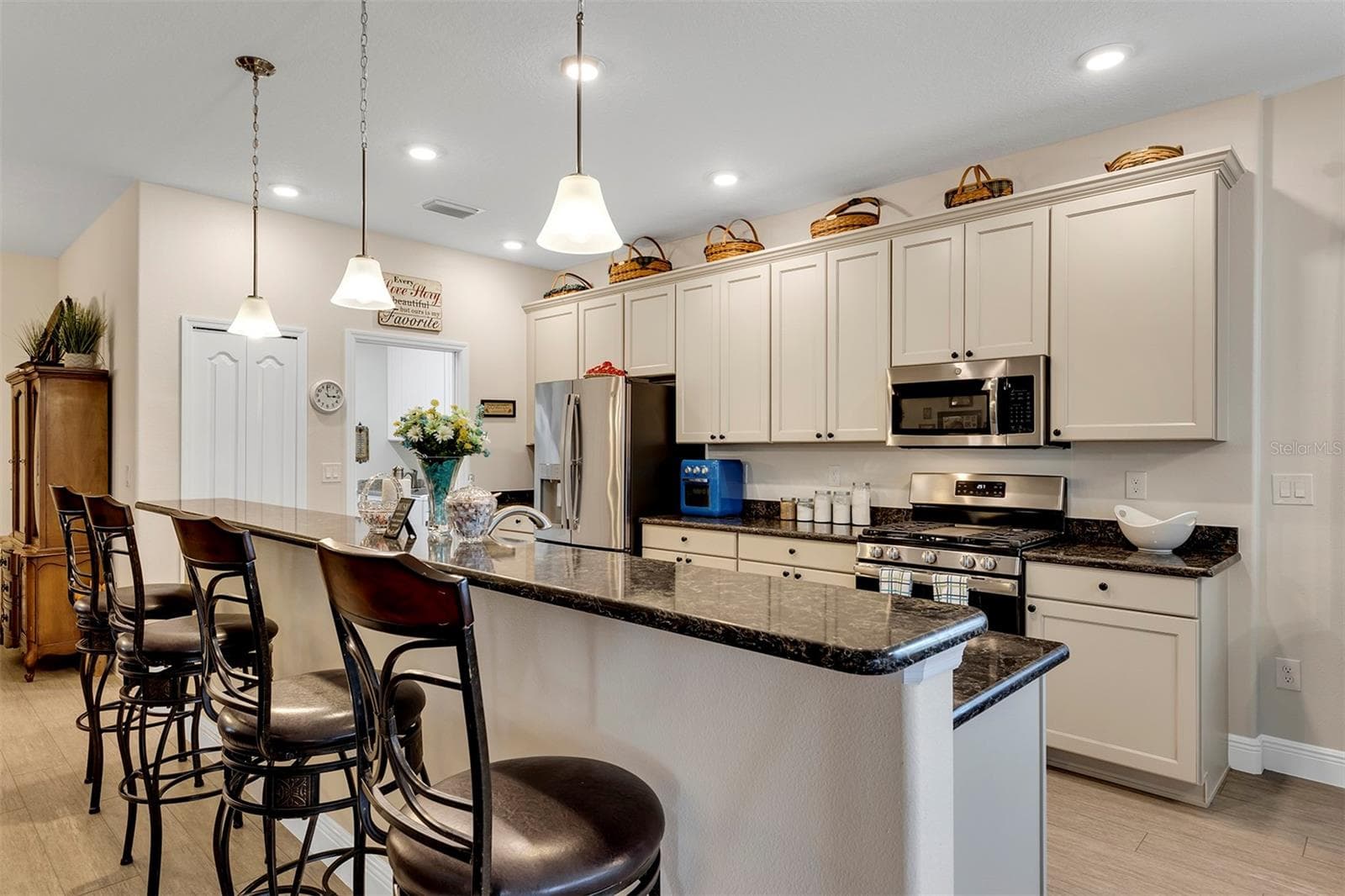Single Family Residence at 27040 CAMERONS RUN, LEESBURG, photo 12 of 54