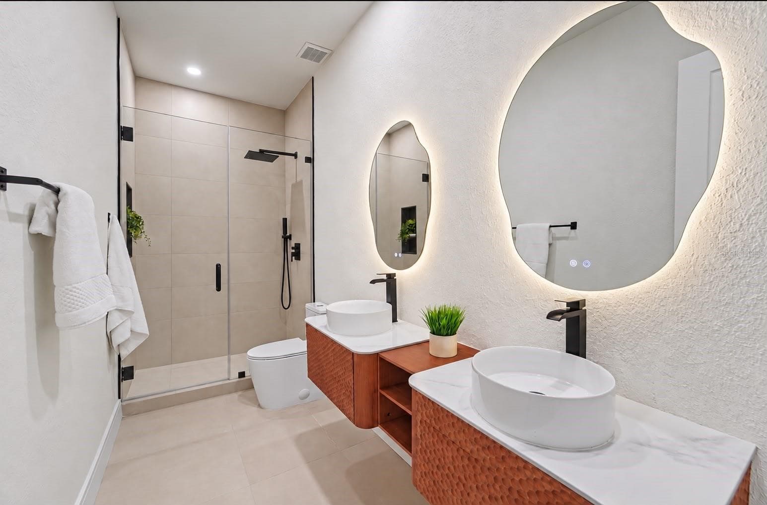 Bathroom - 5021 WESLEY DR, TAMPA