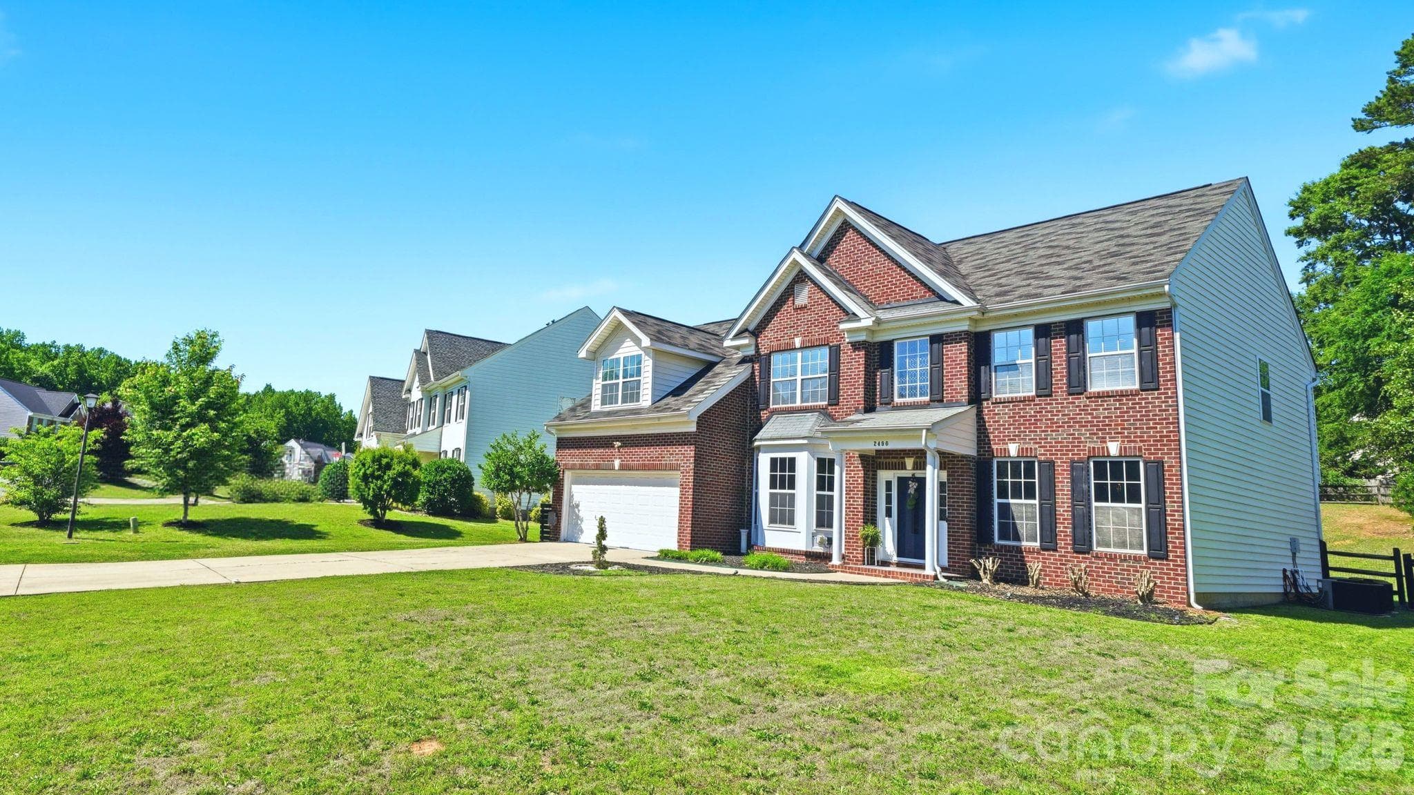Single Family Residence at 2480 N Legacy Park Boulevard, Fort Mill, photo 6 of 42