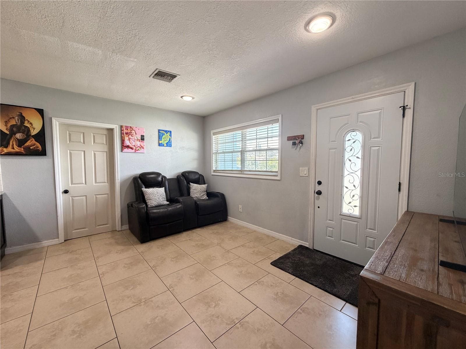 Single Family Residence at 4925 ELDORADO DR, TAMPA, photo 6 of 30