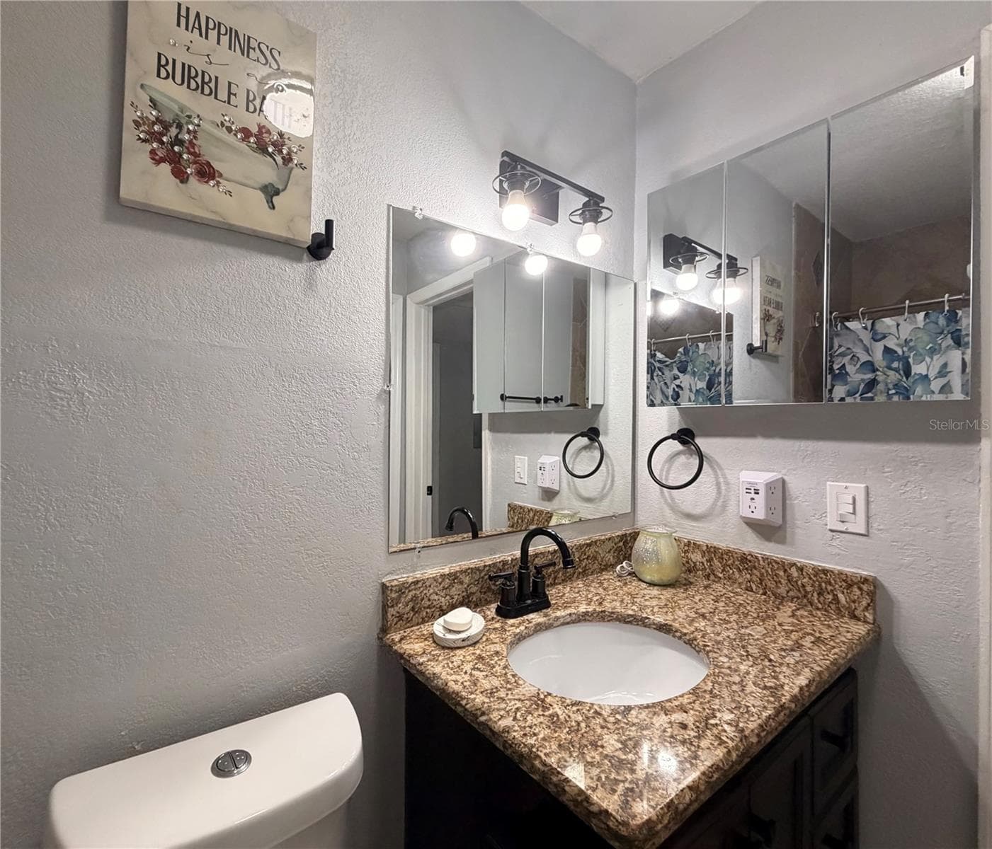 Single Family Residence at 4925 ELDORADO DR, TAMPA, photo 12 of 30