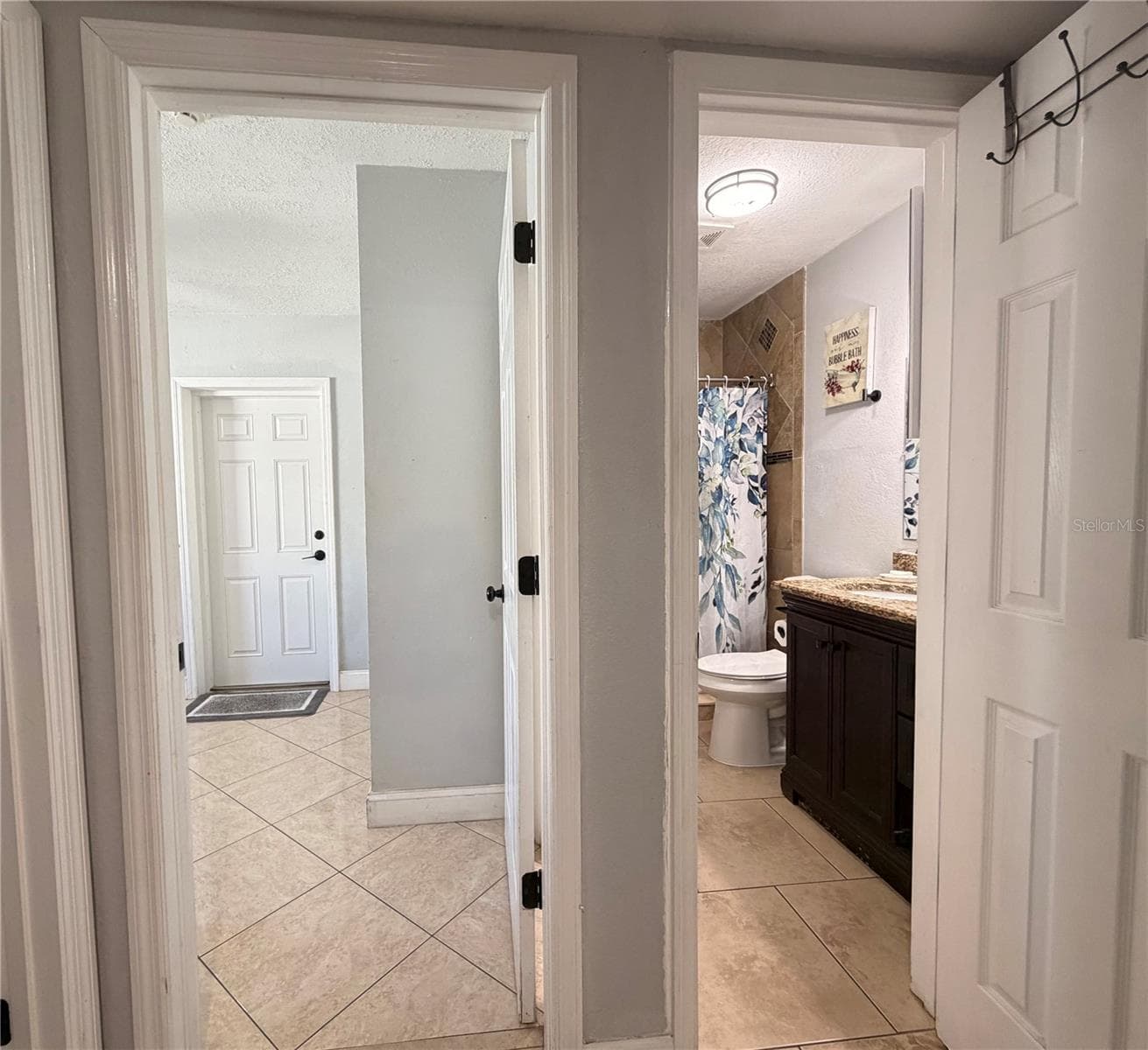 Single Family Residence at 4925 ELDORADO DR, TAMPA, photo 14 of 30