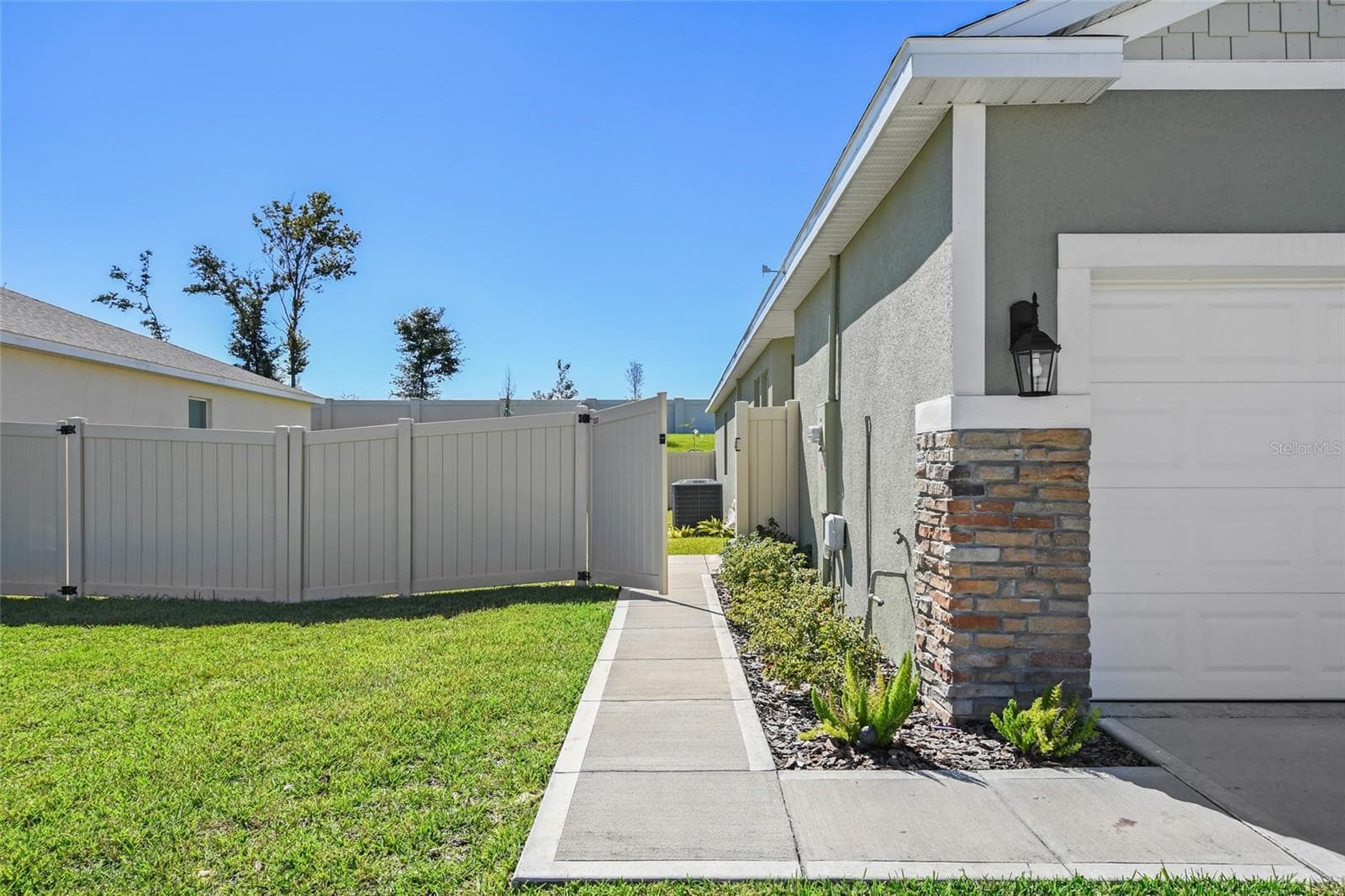 Single Family Residence at 17922 HITHER HILLS CIR, WINTER GARDEN, photo 3 of 55